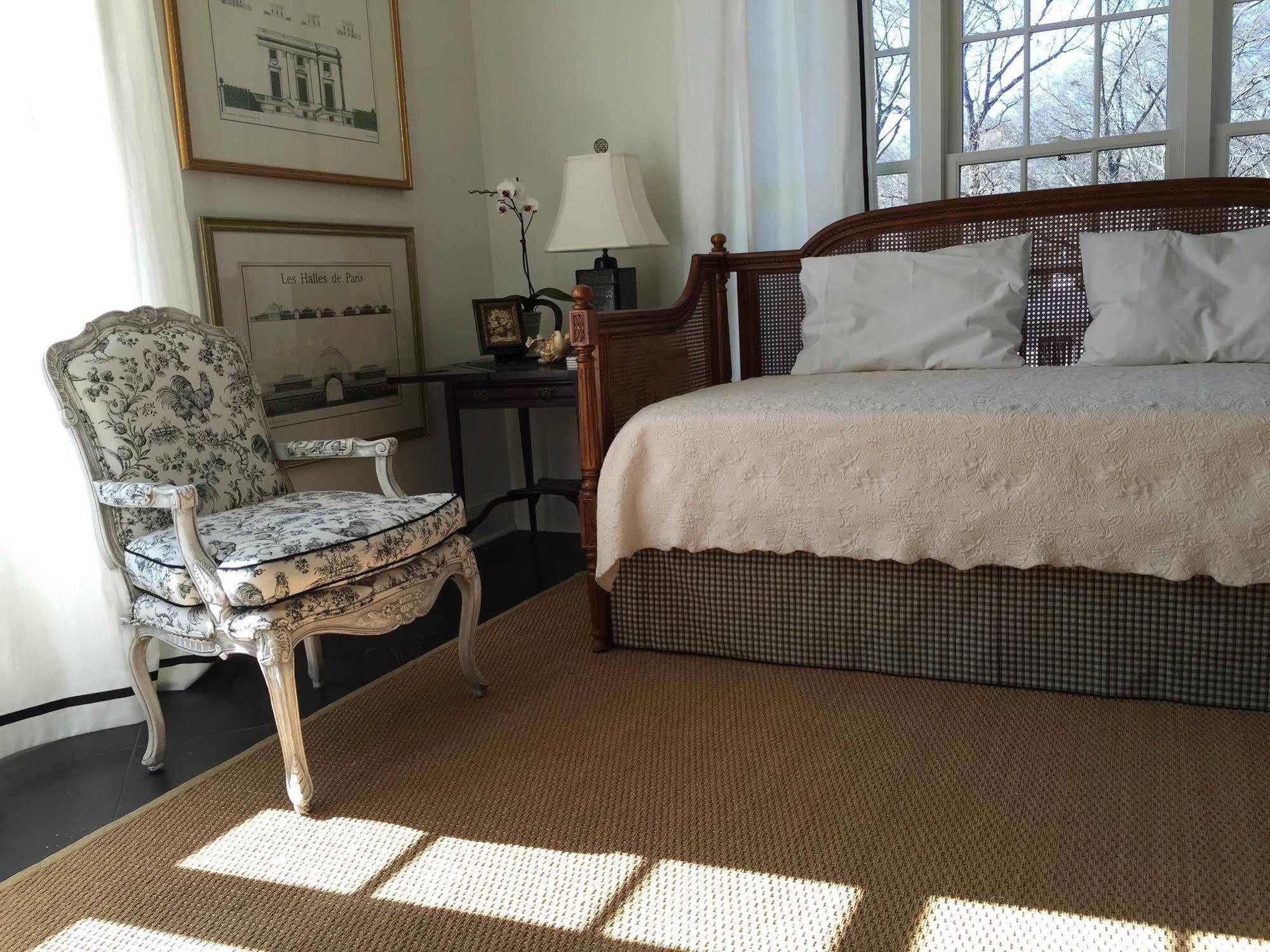 The Cottage Bed & Breakfast In Decatur Ga Εξωτερικό φωτογραφία